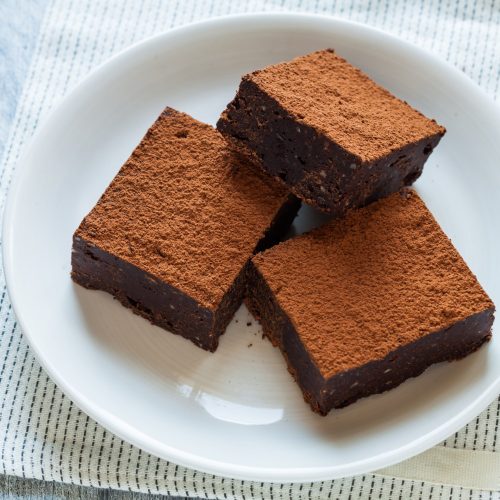 Брауни с гречневой мукой и фундуком