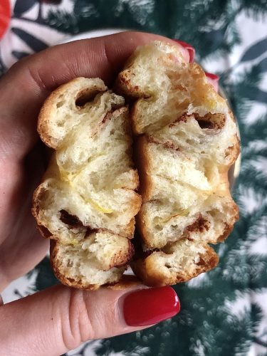 Рецепт булочек с шафраном и корицей