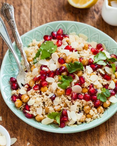 Салат-с-кускусом-гранатом-и-пряным-нутом Salat-s-kuskusom-granatom-i-pryanym-nutom